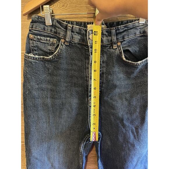 Free People Women Jeans Butterfly Buttons Distressed Hem High Waist Sz 29 - Picture 6 of 7